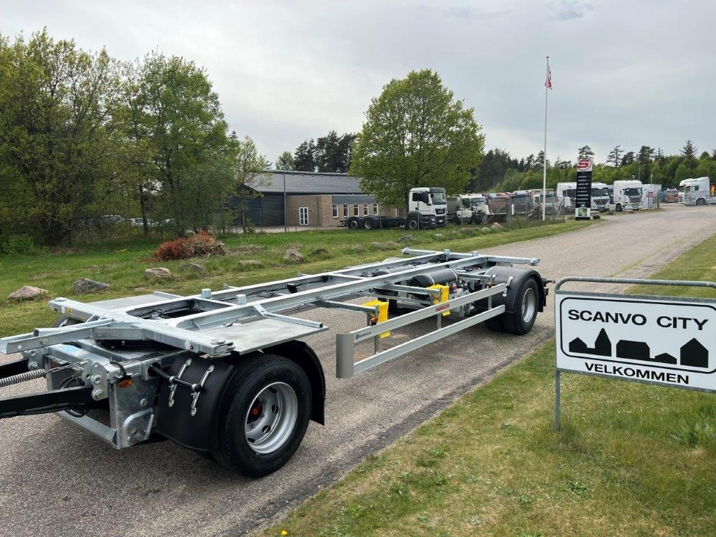 Hangler ZWP-H 200 Jumbo-Z -20 ton - Transporter kontejnera/ Prikolica s izmjenjivim sanducima: slika Hangler ZWP-H 200 Jumbo-Z -20 ton - Transporter kontejnera/ Prikolica s izmjenjivim sanducima Hangler ZWP-H 200 Jumbo-Z -20 ton - Transporter kontejnera/ Prikolica s izmjenjivim sanducima: slika Hangler ZWP-H 200 Jumbo-Z -20 ton - Transporter kontejnera/ Prikolica s izmjenjivim sanducima