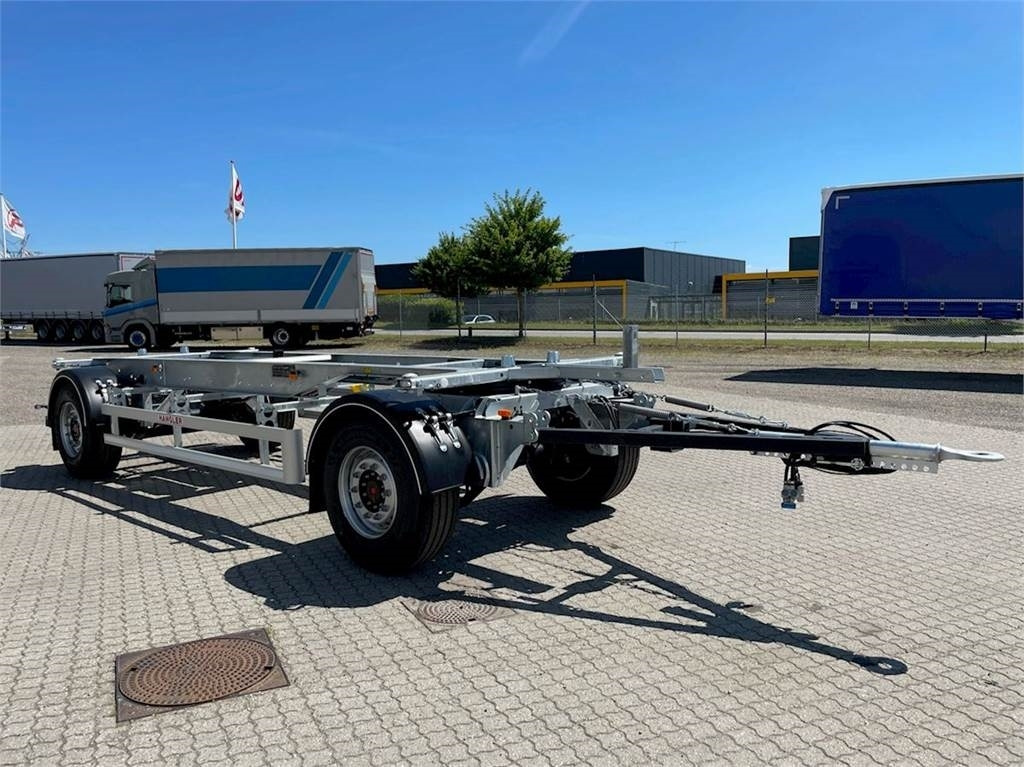 Hangler ZWP - H180 18 ton - Transporter kontejnera/ Prikolica s izmjenjivim sanducima: slika Hangler ZWP - H180 18 ton - Transporter kontejnera/ Prikolica s izmjenjivim sanducima Hangler ZWP - H180 18 ton - Transporter kontejnera/ Prikolica s izmjenjivim sanducima: slika Hangler ZWP - H180 18 ton - Transporter kontejnera/ Prikolica s izmjenjivim sanducima