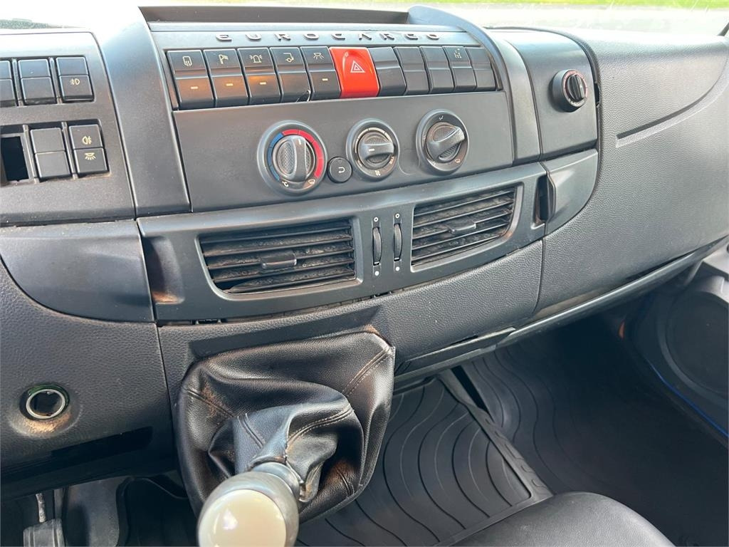 Autotransporter Iveco Euro Cargo 120 E22: slika Autotransporter Iveco Euro Cargo 120 E22 Autotransporter Iveco Euro Cargo 120 E22: slika Autotransporter Iveco Euro Cargo 120 E22