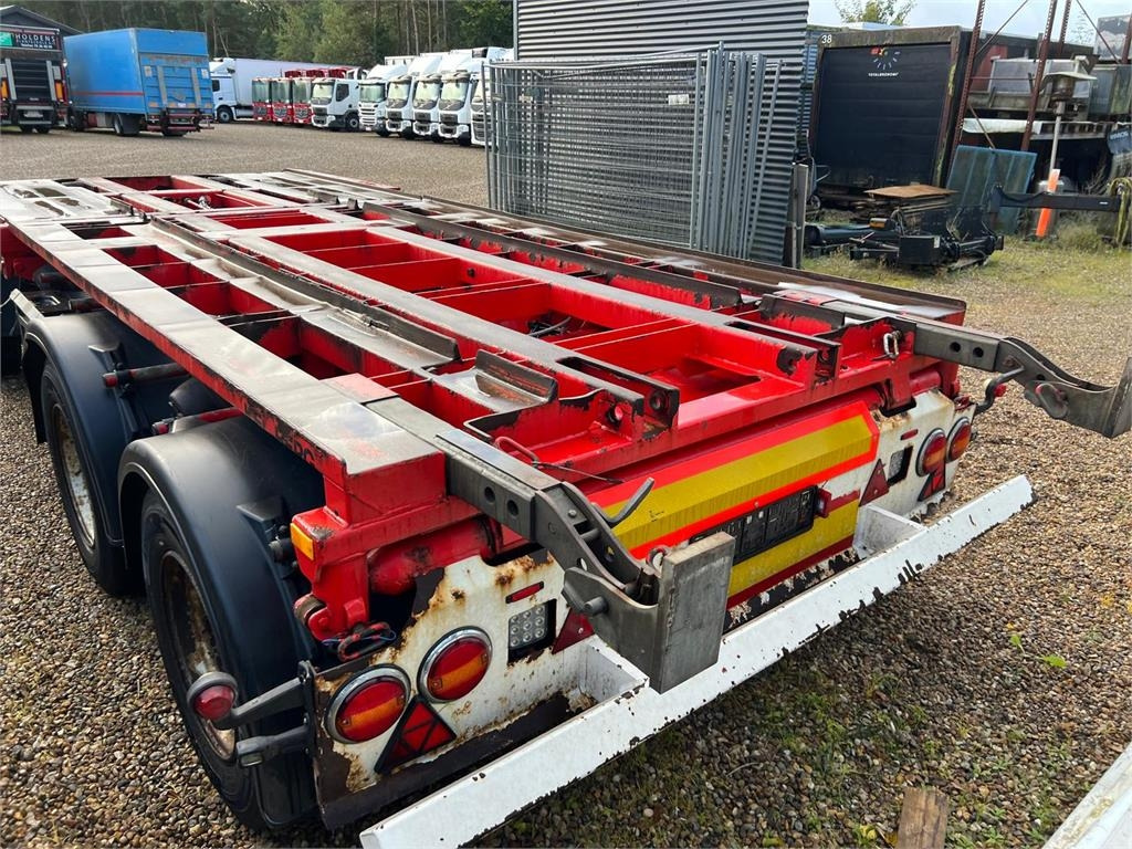 Kel-Berg D24B3 6,0 - 6,5 mtr. containere - Abroll/ Samopodizač prikolica: slika Kel-Berg D24B3 6,0 - 6,5 mtr. containere - Abroll/ Samopodizač prikolica Kel-Berg D24B3 6,0 - 6,5 mtr. containere - Abroll/ Samopodizač prikolica: slika Kel-Berg D24B3 6,0 - 6,5 mtr. containere - Abroll/ Samopodizač prikolica