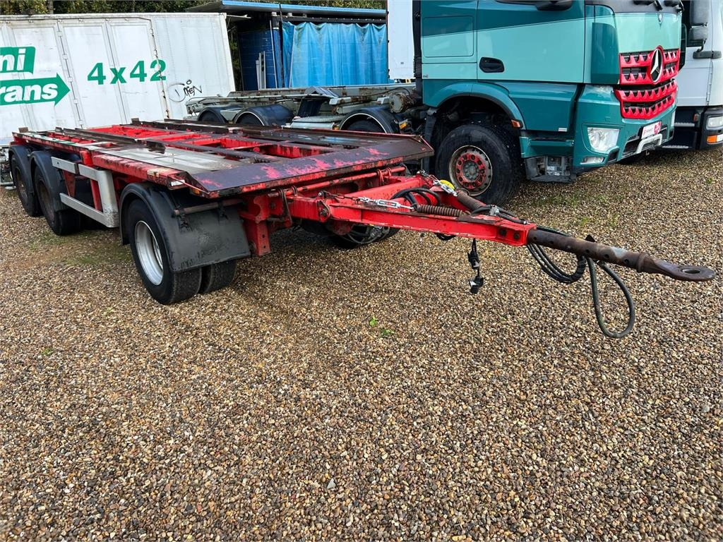 Kel-Berg D24B3 6,0 - 6,5 mtr. containere - Abroll/ Samopodizač prikolica: slika Kel-Berg D24B3 6,0 - 6,5 mtr. containere - Abroll/ Samopodizač prikolica Kel-Berg D24B3 6,0 - 6,5 mtr. containere - Abroll/ Samopodizač prikolica: slika Kel-Berg D24B3 6,0 - 6,5 mtr. containere - Abroll/ Samopodizač prikolica