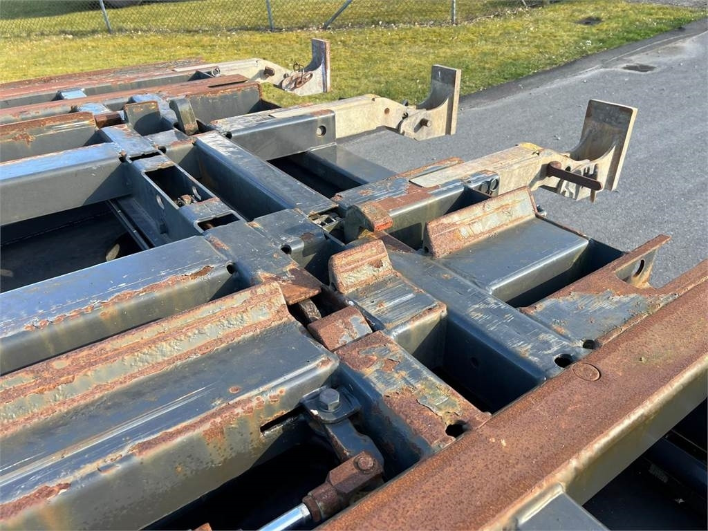 Kel-Berg T410 - 6 - 6,5 mtr. container - Abroll/ Samopodizač prikolica: slika Kel-Berg T410 - 6 - 6,5 mtr. container - Abroll/ Samopodizač prikolica Kel-Berg T410 - 6 - 6,5 mtr. container - Abroll/ Samopodizač prikolica: slika Kel-Berg T410 - 6 - 6,5 mtr. container - Abroll/ Samopodizač prikolica