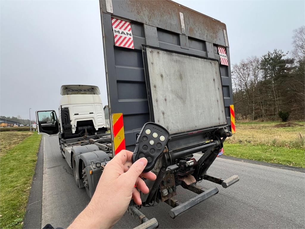 MAN TGS 26-500 6x2-4 LL - Transporter kontejnera/ Kamion s izmjenjivim sanducima: slika MAN TGS 26-500 6x2-4 LL - Transporter kontejnera/ Kamion s izmjenjivim sanducima MAN TGS 26-500 6x2-4 LL - Transporter kontejnera/ Kamion s izmjenjivim sanducima: slika MAN TGS 26-500 6x2-4 LL - Transporter kontejnera/ Kamion s izmjenjivim sanducima