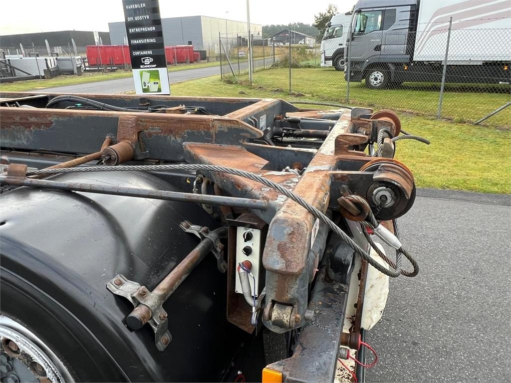 Mercedes-Benz Antos 2546 L - Utovarivač s proklizavajućim upravljanjem: slika Mercedes-Benz Antos 2546 L - Utovarivač s proklizavajućim upravljanjem Mercedes-Benz Antos 2546 L - Utovarivač s proklizavajućim upravljanjem: slika Mercedes-Benz Antos 2546 L - Utovarivač s proklizavajućim upravljanjem