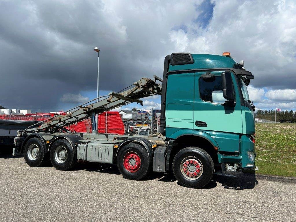 Mercedes-Benz Arocs 3251 K - Utovarivač s proklizavajućim upravljanjem: slika Mercedes-Benz Arocs 3251 K - Utovarivač s proklizavajućim upravljanjem Mercedes-Benz Arocs 3251 K - Utovarivač s proklizavajućim upravljanjem: slika Mercedes-Benz Arocs 3251 K - Utovarivač s proklizavajućim upravljanjem