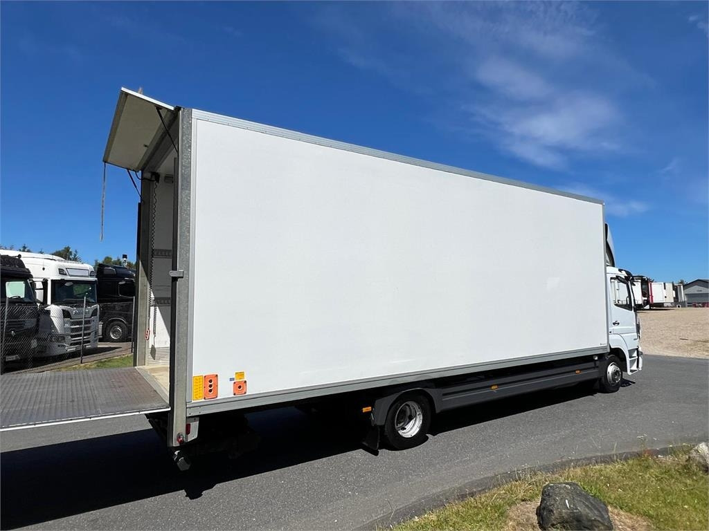 Mercedes-Benz Atego 1224 LnR - Kamion sandučar: slika Mercedes-Benz Atego 1224 LnR - Kamion sandučar Mercedes-Benz Atego 1224 LnR - Kamion sandučar: slika Mercedes-Benz Atego 1224 LnR - Kamion sandučar