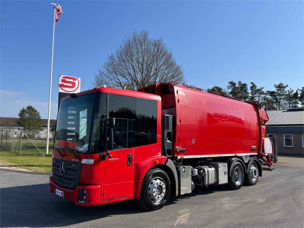 Mercedes-Benz Econic 2630L ENA 4 kammer NTM - Kamion za odvoz smeća: slika Mercedes-Benz Econic 2630L ENA 4 kammer NTM - Kamion za odvoz smeća Mercedes-Benz Econic 2630L ENA 4 kammer NTM - Kamion za odvoz smeća: slika Mercedes-Benz Econic 2630L ENA 4 kammer NTM - Kamion za odvoz smeća