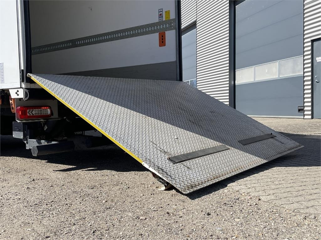 Renault D280 Premium - Kamion sandučar: slika Renault D280 Premium - Kamion sandučar Renault D280 Premium - Kamion sandučar: slika Renault D280 Premium - Kamion sandučar