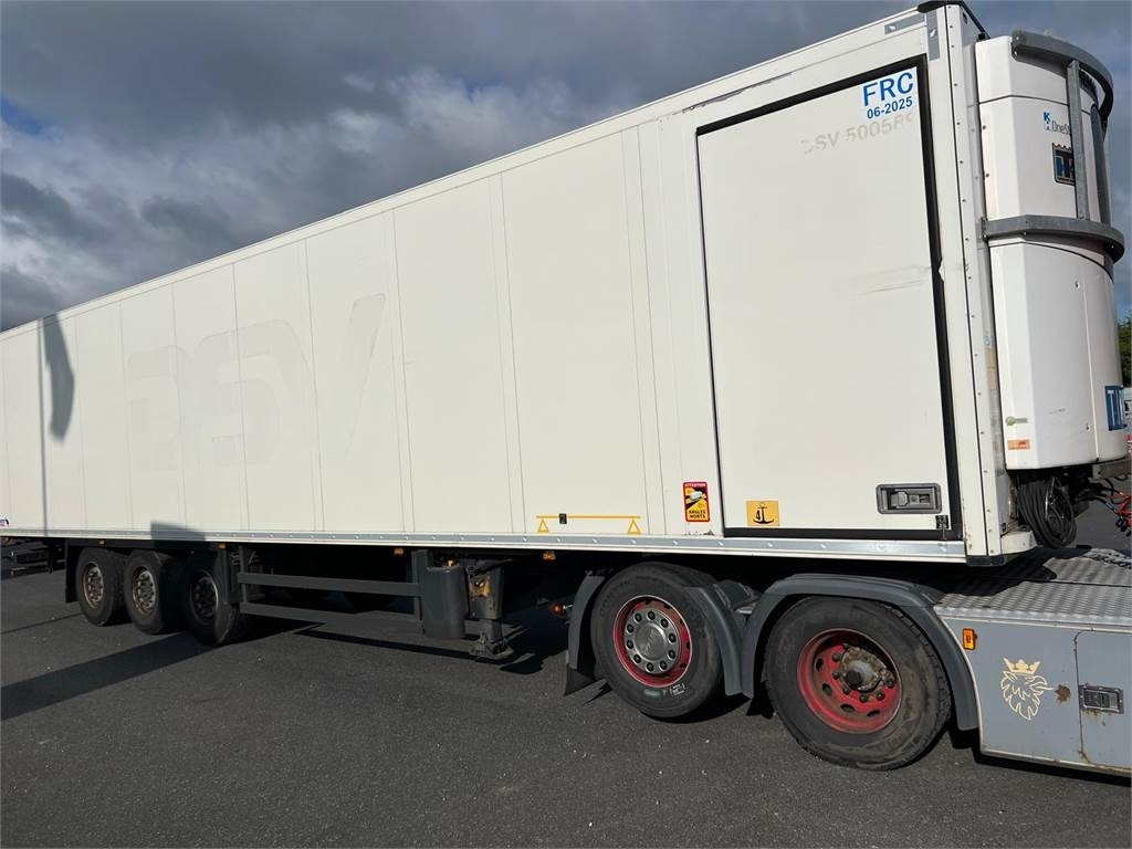 Schmitz SCB*S3B Dobbelt compartment - Poluprikolica hladnjača: slika Schmitz SCB*S3B Dobbelt compartment - Poluprikolica hladnjača Schmitz SCB*S3B Dobbelt compartment - Poluprikolica hladnjača: slika Schmitz SCB*S3B Dobbelt compartment - Poluprikolica hladnjača