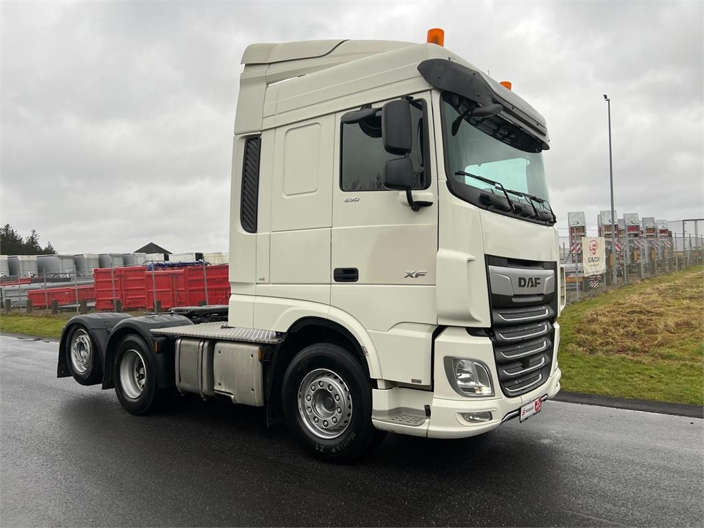 DAF XF 530 6x2 FTR - Tegljač: slika DAF XF 530 6x2 FTR - Tegljač DAF XF 530 6x2 FTR - Tegljač: slika DAF XF 530 6x2 FTR - Tegljač