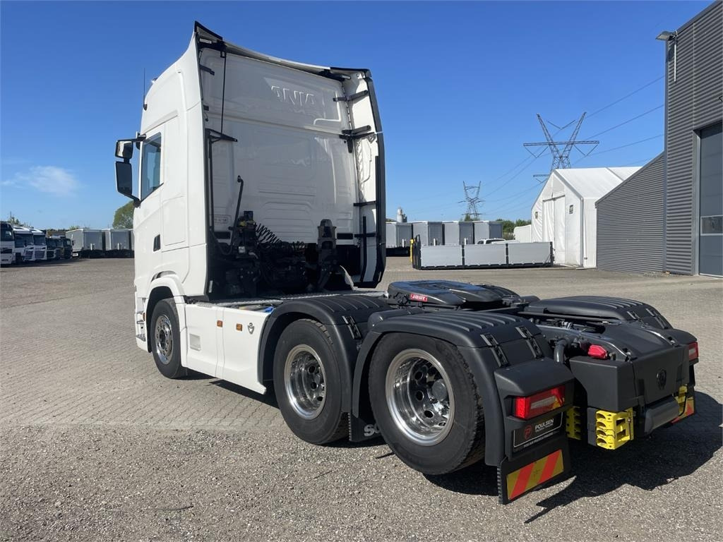 Scania S660 A 6x2 NB 2950 - Tegljač: slika Scania S660 A 6x2 NB 2950 - Tegljač Scania S660 A 6x2 NB 2950 - Tegljač: slika Scania S660 A 6x2 NB 2950 - Tegljač