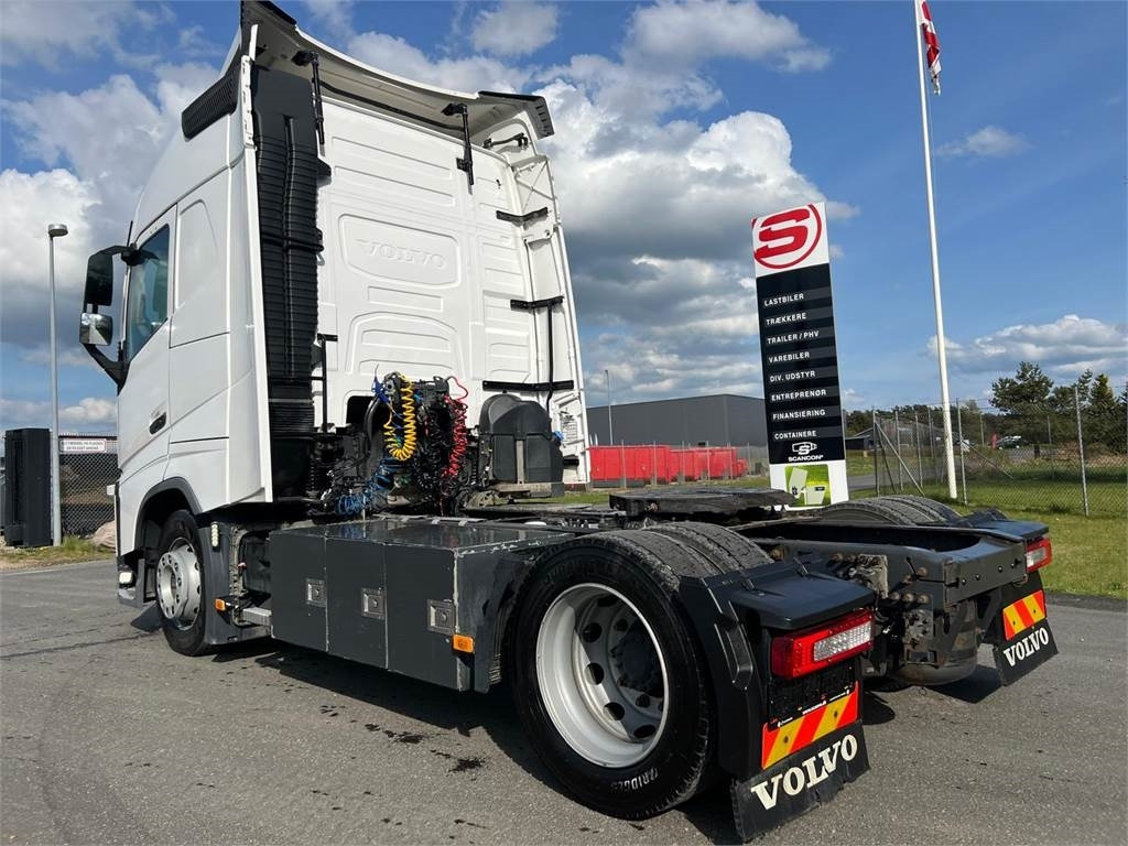 Volvo FH460 4x2 x-low mega - Tegljač: slika Volvo FH460 4x2 x-low mega - Tegljač Volvo FH460 4x2 x-low mega - Tegljač: slika Volvo FH460 4x2 x-low mega - Tegljač