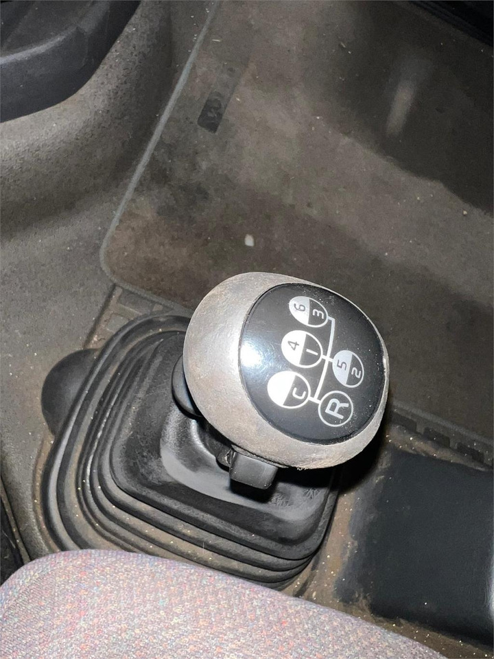 Volvo FH12-420 - Utovarivač s proklizavajućim upravljanjem: slika Volvo FH12-420 - Utovarivač s proklizavajućim upravljanjem Volvo FH12-420 - Utovarivač s proklizavajućim upravljanjem: slika Volvo FH12-420 - Utovarivač s proklizavajućim upravljanjem