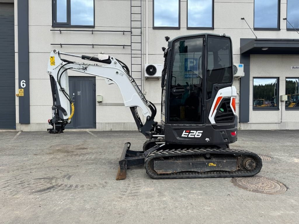 Bobcat E26 KALLISTAJALLA - Mini bager: slika Bobcat E26 KALLISTAJALLA - Mini bager Bobcat E26 KALLISTAJALLA - Mini bager: slika Bobcat E26 KALLISTAJALLA - Mini bager