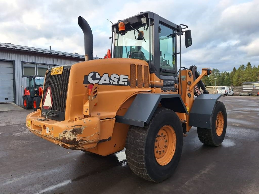 Case 521D XT - Utovarivač na kotačima: slika Case 521D XT - Utovarivač na kotačima Case 521D XT - Utovarivač na kotačima: slika Case 521D XT - Utovarivač na kotačima