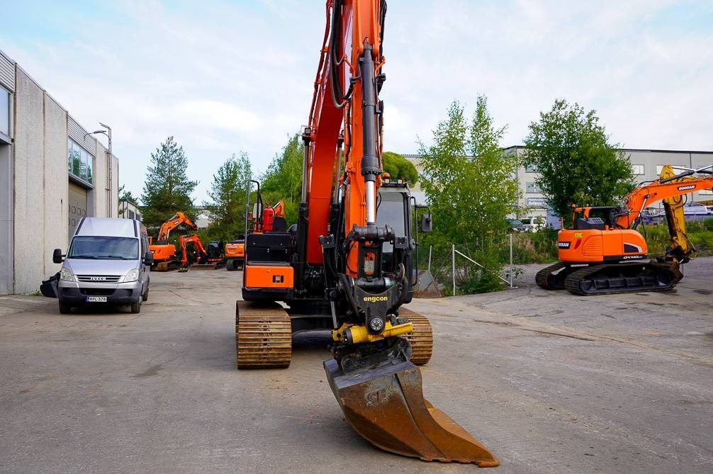 Doosan DX140LC-5 EPS ENGCON - Bager gusjeničar: slika Doosan DX140LC-5 EPS ENGCON - Bager gusjeničar Doosan DX140LC-5 EPS ENGCON - Bager gusjeničar: slika Doosan DX140LC-5 EPS ENGCON - Bager gusjeničar