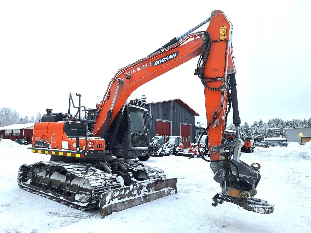 Doosan MYYTY! SOLD! DX160LCH-5 METSÄMALLI - Bager gusjeničar: slika Doosan MYYTY! SOLD! DX160LCH-5 METSÄMALLI - Bager gusjeničar Doosan MYYTY! SOLD! DX160LCH-5 METSÄMALLI - Bager gusjeničar: slika Doosan MYYTY! SOLD! DX160LCH-5 METSÄMALLI - Bager gusjeničar