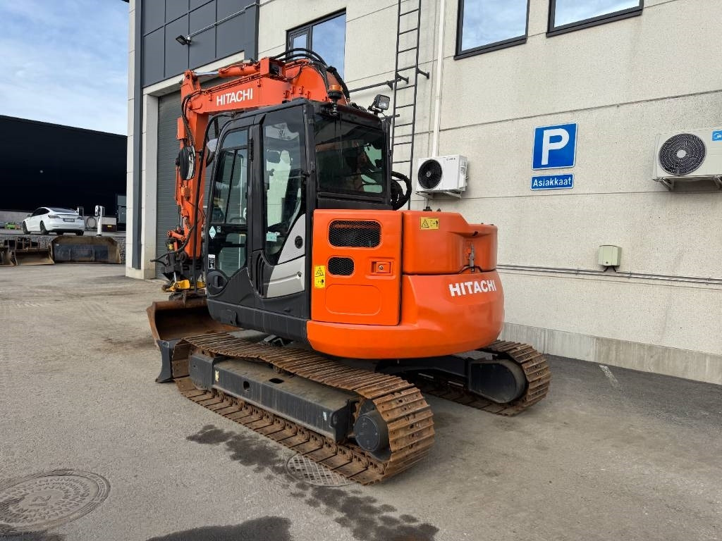 Hitachi ZX 85 US-5 Pyörittäjä, 3-Kauhaa - Mini bager: slika Hitachi ZX 85 US-5 Pyörittäjä, 3-Kauhaa - Mini bager Hitachi ZX 85 US-5 Pyörittäjä, 3-Kauhaa - Mini bager: slika Hitachi ZX 85 US-5 Pyörittäjä, 3-Kauhaa - Mini bager
