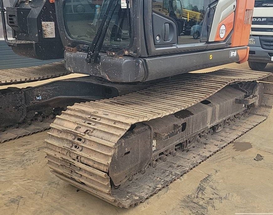 Hitachi ZX135US-7 - Bager gusjeničar: slika Hitachi ZX135US-7 - Bager gusjeničar Hitachi ZX135US-7 - Bager gusjeničar: slika Hitachi ZX135US-7 - Bager gusjeničar