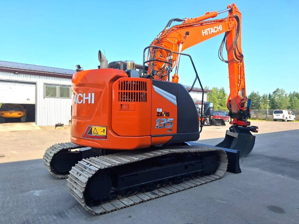 Hitachi ZX135USBL-7 PYÖRITTÄJÄ+PIHDIT - Bager gusjeničar: slika Hitachi ZX135USBL-7 PYÖRITTÄJÄ+PIHDIT - Bager gusjeničar Hitachi ZX135USBL-7 PYÖRITTÄJÄ+PIHDIT - Bager gusjeničar: slika Hitachi ZX135USBL-7 PYÖRITTÄJÄ+PIHDIT - Bager gusjeničar