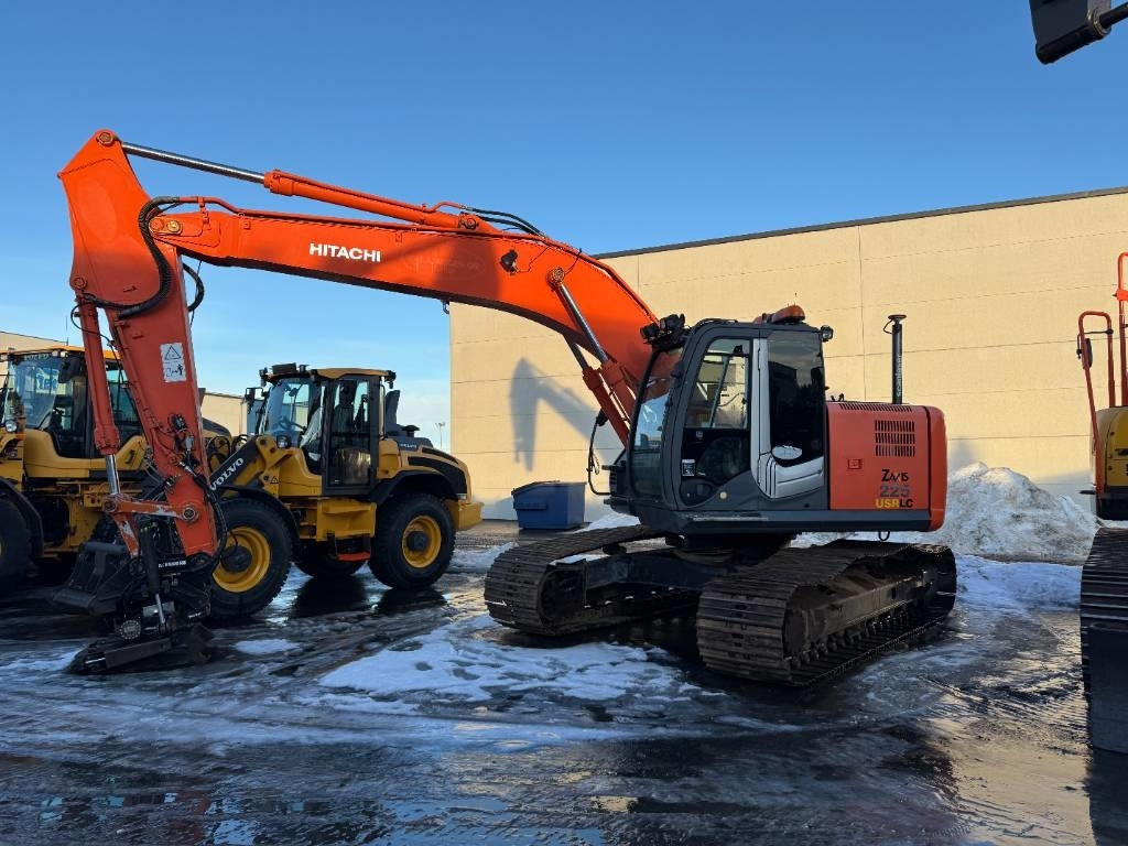 Hitachi ZX225USRLC-3 PYÖRITTÄJÄLLÄ - Bager gusjeničar: slika Hitachi ZX225USRLC-3 PYÖRITTÄJÄLLÄ - Bager gusjeničar Hitachi ZX225USRLC-3 PYÖRITTÄJÄLLÄ - Bager gusjeničar: slika Hitachi ZX225USRLC-3 PYÖRITTÄJÄLLÄ - Bager gusjeničar