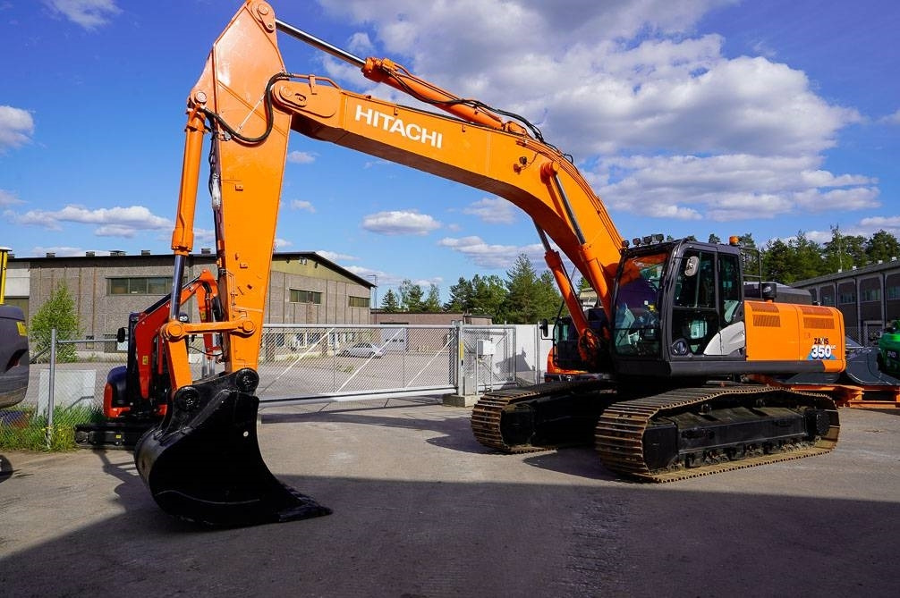 Hitachi ZX350LC-6 UUSI ALAKERTA - Bager gusjeničar: slika Hitachi ZX350LC-6 UUSI ALAKERTA - Bager gusjeničar Hitachi ZX350LC-6 UUSI ALAKERTA - Bager gusjeničar: slika Hitachi ZX350LC-6 UUSI ALAKERTA - Bager gusjeničar