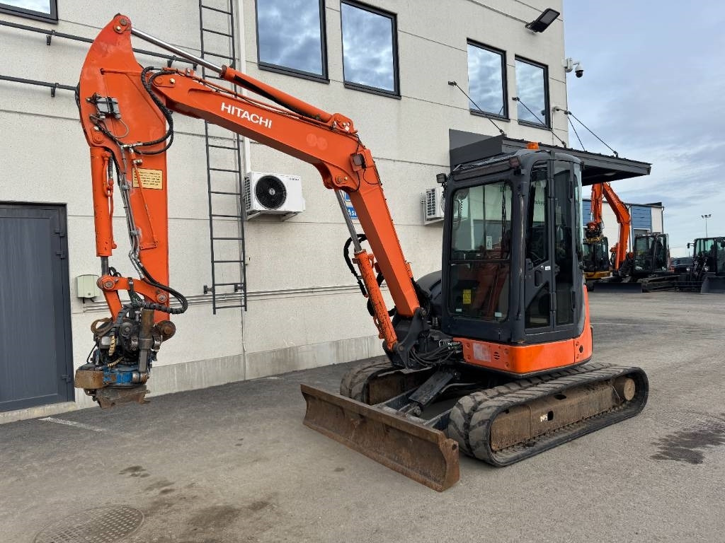 Hitachi ZX50U-2 PYÖRITTÄJÄLLÄ - Mini bager: slika Hitachi ZX50U-2 PYÖRITTÄJÄLLÄ - Mini bager Hitachi ZX50U-2 PYÖRITTÄJÄLLÄ - Mini bager: slika Hitachi ZX50U-2 PYÖRITTÄJÄLLÄ - Mini bager