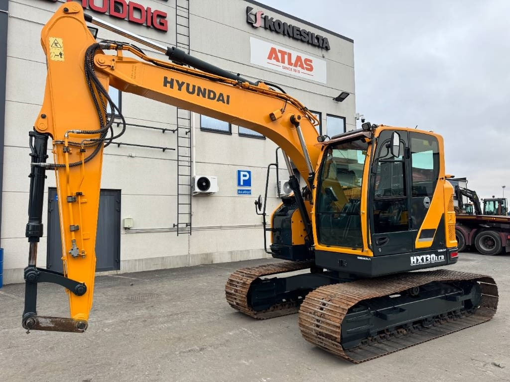 Hyundai HX130LCR - Bager gusjeničar: slika Hyundai HX130LCR - Bager gusjeničar Hyundai HX130LCR - Bager gusjeničar: slika Hyundai HX130LCR - Bager gusjeničar