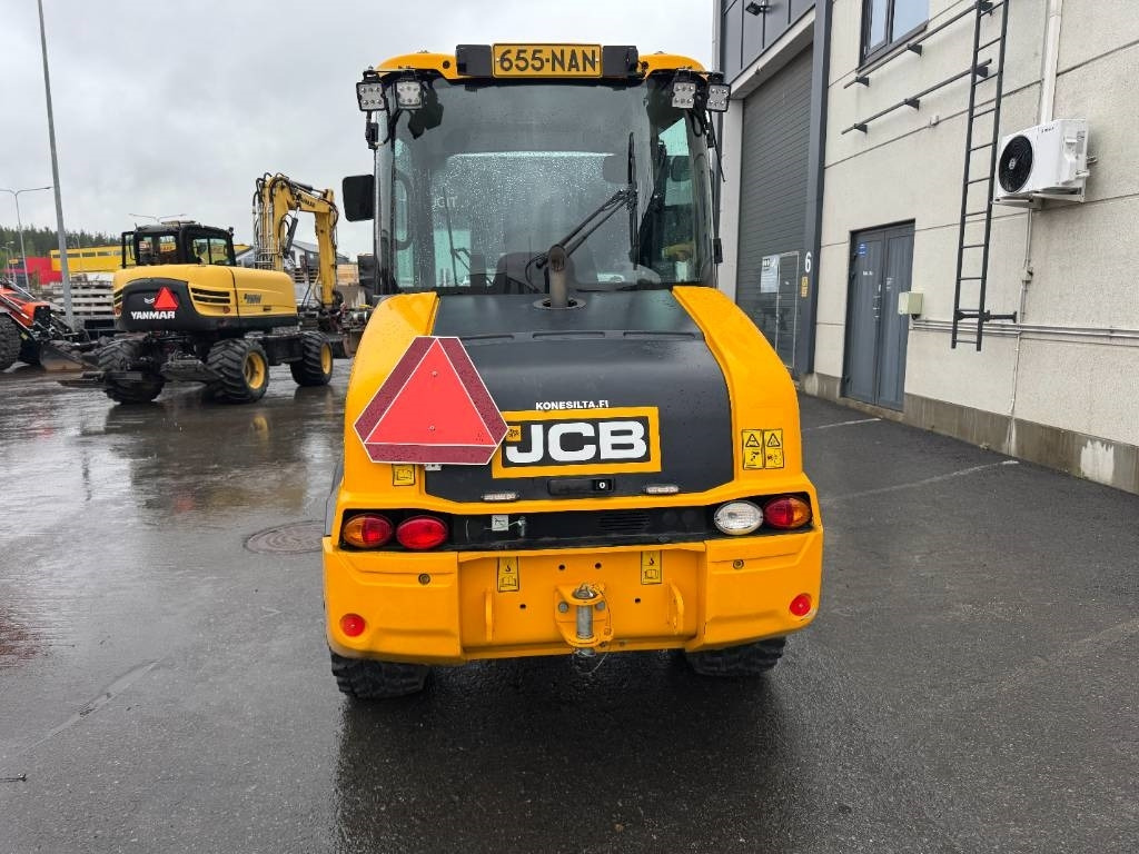 JCB 407 SV RUNSAASTI LISÄVARUSTEITA - Utovarivač na kotačima: slika JCB 407 SV RUNSAASTI LISÄVARUSTEITA - Utovarivač na kotačima JCB 407 SV RUNSAASTI LISÄVARUSTEITA - Utovarivač na kotačima: slika JCB 407 SV RUNSAASTI LISÄVARUSTEITA - Utovarivač na kotačima
