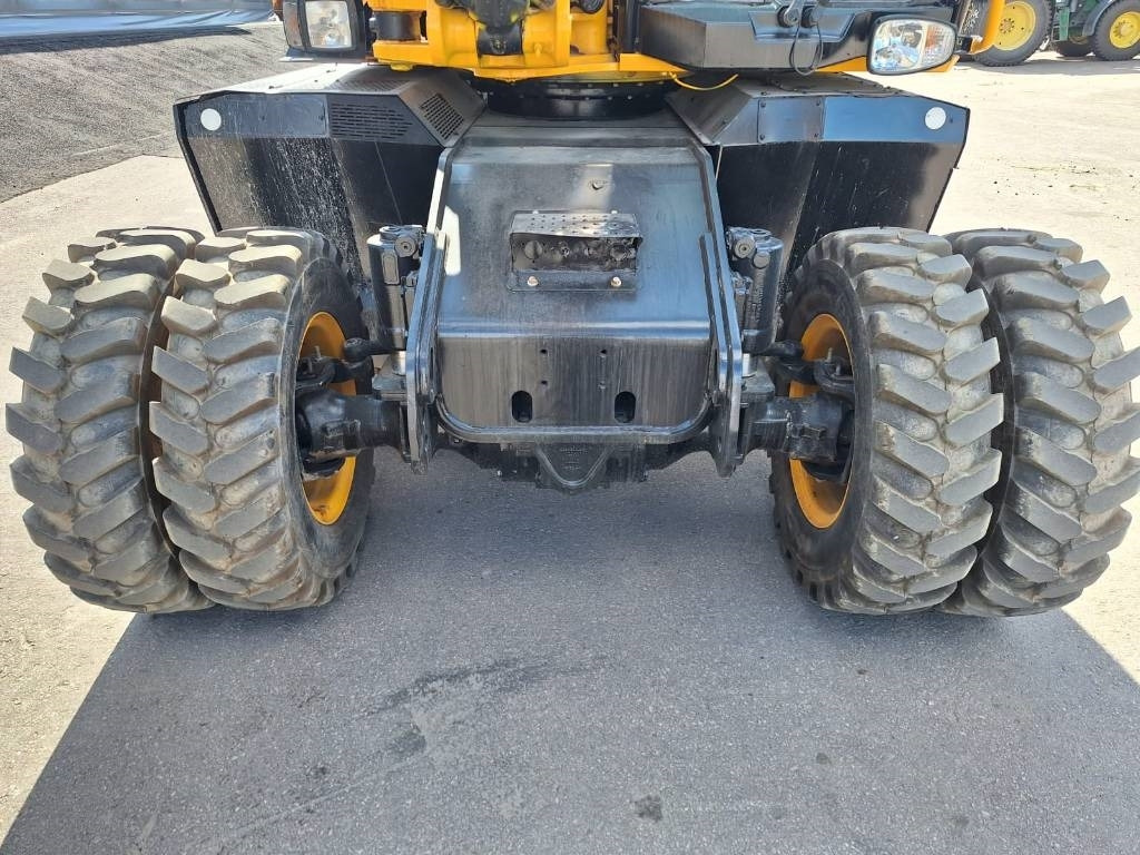 Bager na kotačima JCB HD110WT 4F -HYDRADIG_: slika Bager na kotačima JCB HD110WT 4F -HYDRADIG_