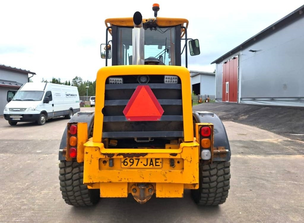 JCB MYYTY! SOLD! 412S PALAPINTARENKAAT - Utovarivač na kotačima: slika JCB MYYTY! SOLD! 412S PALAPINTARENKAAT - Utovarivač na kotačima JCB MYYTY! SOLD! 412S PALAPINTARENKAAT - Utovarivač na kotačima: slika JCB MYYTY! SOLD! 412S PALAPINTARENKAAT - Utovarivač na kotačima
