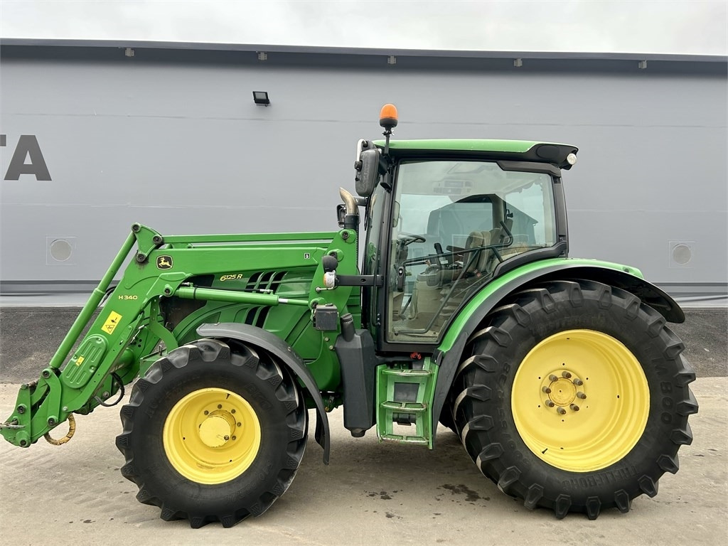 John Deere 6125 R AUTOPOWER ETUKUORMAAJALLA - Traktor: slika John Deere 6125 R AUTOPOWER ETUKUORMAAJALLA - Traktor John Deere 6125 R AUTOPOWER ETUKUORMAAJALLA - Traktor: slika John Deere 6125 R AUTOPOWER ETUKUORMAAJALLA - Traktor