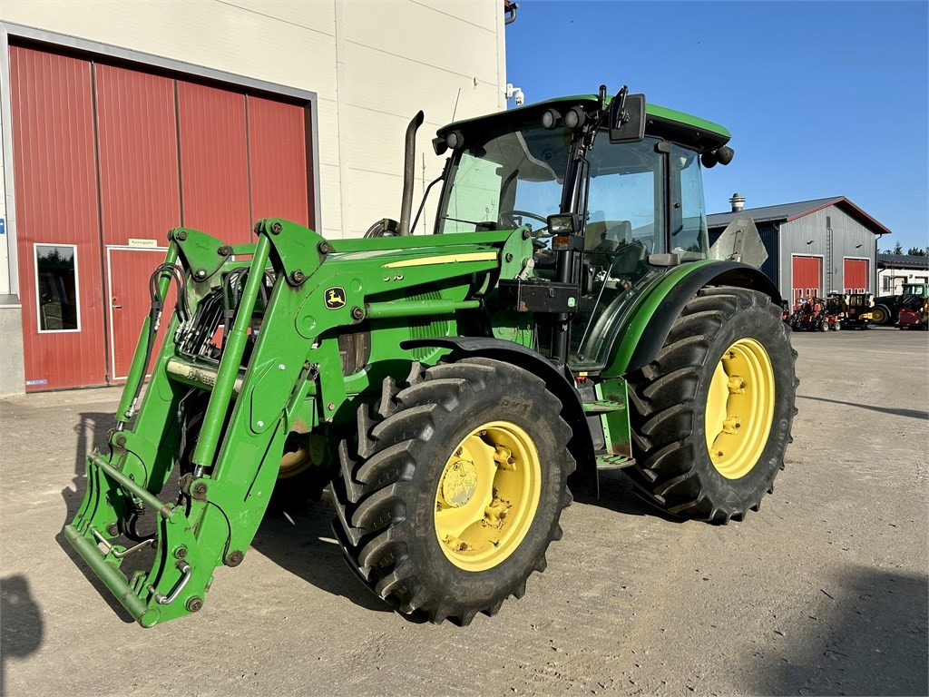 John Deere MYYTY!!SOLD!! 5100M ETUKUORMAAJALLA - Traktor: slika John Deere MYYTY!!SOLD!! 5100M ETUKUORMAAJALLA - Traktor John Deere MYYTY!!SOLD!! 5100M ETUKUORMAAJALLA - Traktor: slika John Deere MYYTY!!SOLD!! 5100M ETUKUORMAAJALLA - Traktor