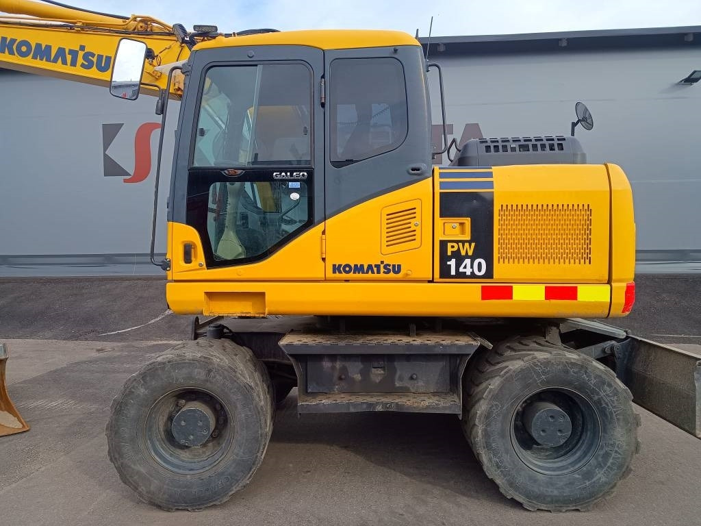 Komatsu MYYTY! SOLD! PW140-7 PYÖRITTÄJÄLLÄ - Bager na kotačima: slika Komatsu MYYTY! SOLD! PW140-7 PYÖRITTÄJÄLLÄ - Bager na kotačima Komatsu MYYTY! SOLD! PW140-7 PYÖRITTÄJÄLLÄ - Bager na kotačima: slika Komatsu MYYTY! SOLD! PW140-7 PYÖRITTÄJÄLLÄ - Bager na kotačima