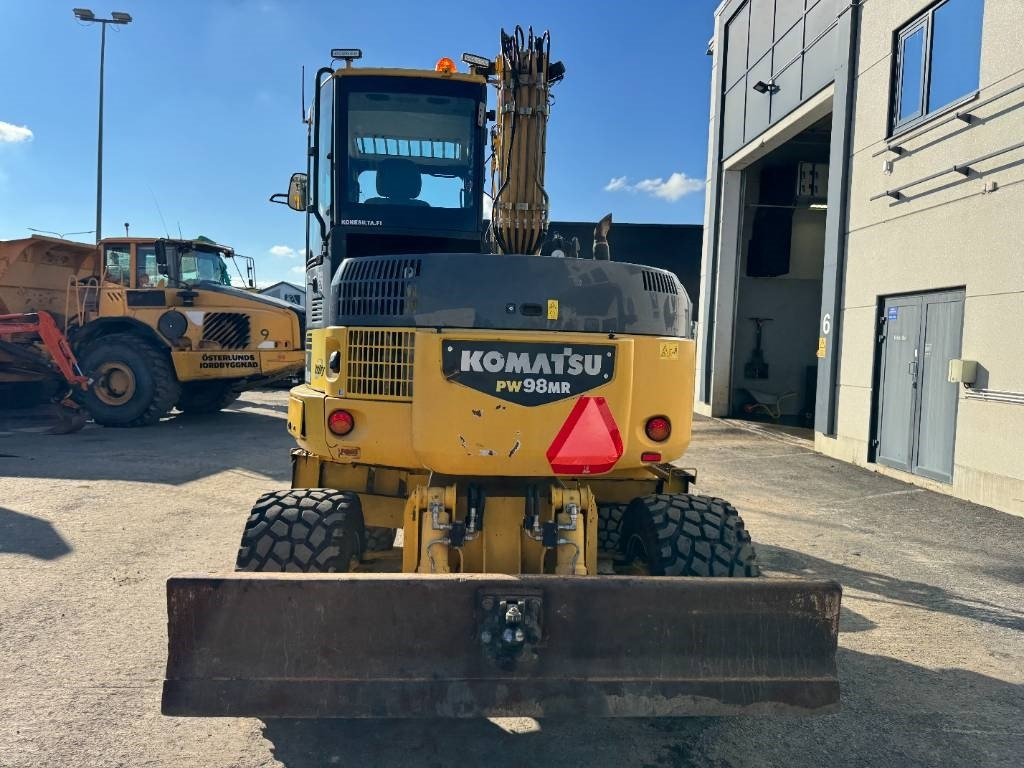 Komatsu PW 98 MR-6 - Bager na kotačima: slika Komatsu PW 98 MR-6 - Bager na kotačima Komatsu PW 98 MR-6 - Bager na kotačima: slika Komatsu PW 98 MR-6 - Bager na kotačima