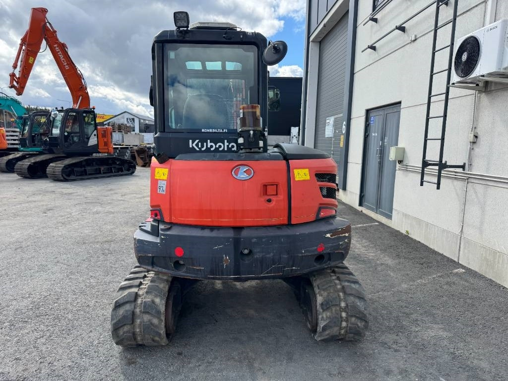Kubota KX057-4 PYÖRITTÄJÄLLÄ - Mini bager: slika Kubota KX057-4 PYÖRITTÄJÄLLÄ - Mini bager Kubota KX057-4 PYÖRITTÄJÄLLÄ - Mini bager: slika Kubota KX057-4 PYÖRITTÄJÄLLÄ - Mini bager