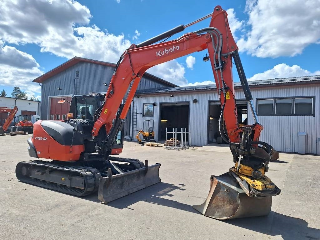 Kubota KX080-4a2 PYÖRITTÄJÄLLÄ - Mini bager: slika Kubota KX080-4a2 PYÖRITTÄJÄLLÄ - Mini bager Kubota KX080-4a2 PYÖRITTÄJÄLLÄ - Mini bager: slika Kubota KX080-4a2 PYÖRITTÄJÄLLÄ - Mini bager