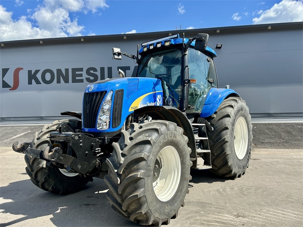 New Holland TG285  - Traktor: slika New Holland TG285  - Traktor New Holland TG285  - Traktor: slika New Holland TG285  - Traktor