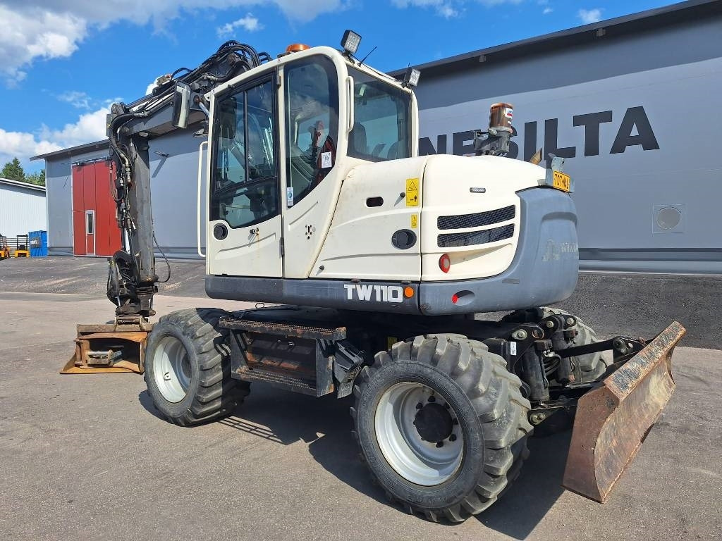 Terex TW110 PYÖRITTÄJÄ, YM. - Bager na kotačima: slika Terex TW110 PYÖRITTÄJÄ, YM. - Bager na kotačima Terex TW110 PYÖRITTÄJÄ, YM. - Bager na kotačima: slika Terex TW110 PYÖRITTÄJÄ, YM. - Bager na kotačima