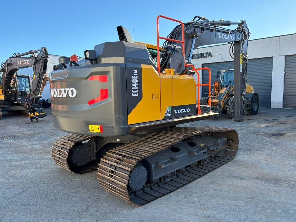 Volvo EC140ELM - Bager gusjeničar: slika Volvo EC140ELM - Bager gusjeničar Volvo EC140ELM - Bager gusjeničar: slika Volvo EC140ELM - Bager gusjeničar