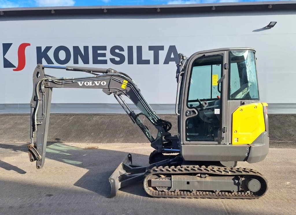 Volvo EC35D HIENO KUNTO - Mini bager: slika Volvo EC35D HIENO KUNTO - Mini bager Volvo EC35D HIENO KUNTO - Mini bager: slika Volvo EC35D HIENO KUNTO - Mini bager