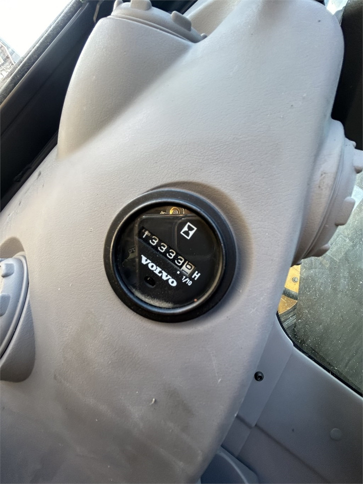 Bager gusjeničar Volvo ECR235CL PYÖRITTÄJÄ, 3D-LAITTEET: slika Bager gusjeničar Volvo ECR235CL PYÖRITTÄJÄ, 3D-LAITTEET