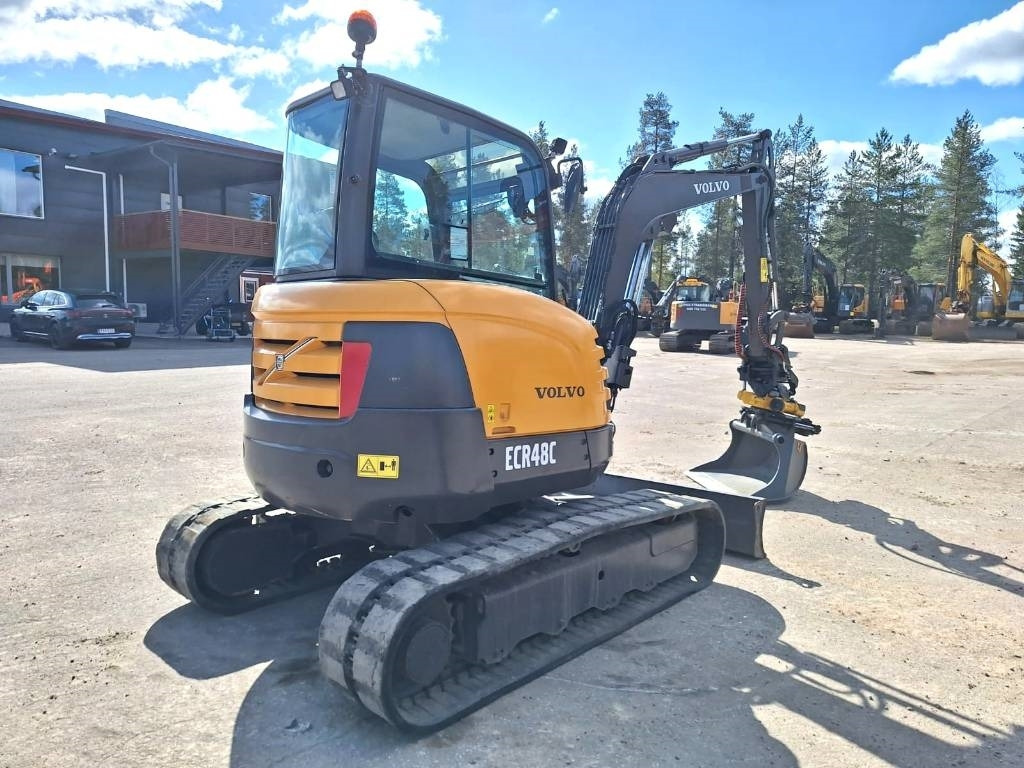 Volvo ECR48C PYÖRITTÄJÄ PIHDEILLÄ - Mini bager: slika Volvo ECR48C PYÖRITTÄJÄ PIHDEILLÄ - Mini bager Volvo ECR48C PYÖRITTÄJÄ PIHDEILLÄ - Mini bager: slika Volvo ECR48C PYÖRITTÄJÄ PIHDEILLÄ - Mini bager