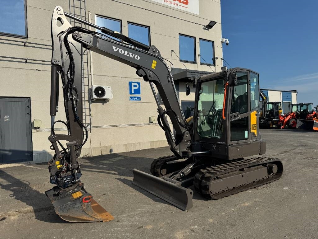 Volvo ECR58F PYÖRITTÄJÄLLÄ  - Mini bager: slika Volvo ECR58F PYÖRITTÄJÄLLÄ  - Mini bager Volvo ECR58F PYÖRITTÄJÄLLÄ  - Mini bager: slika Volvo ECR58F PYÖRITTÄJÄLLÄ  - Mini bager