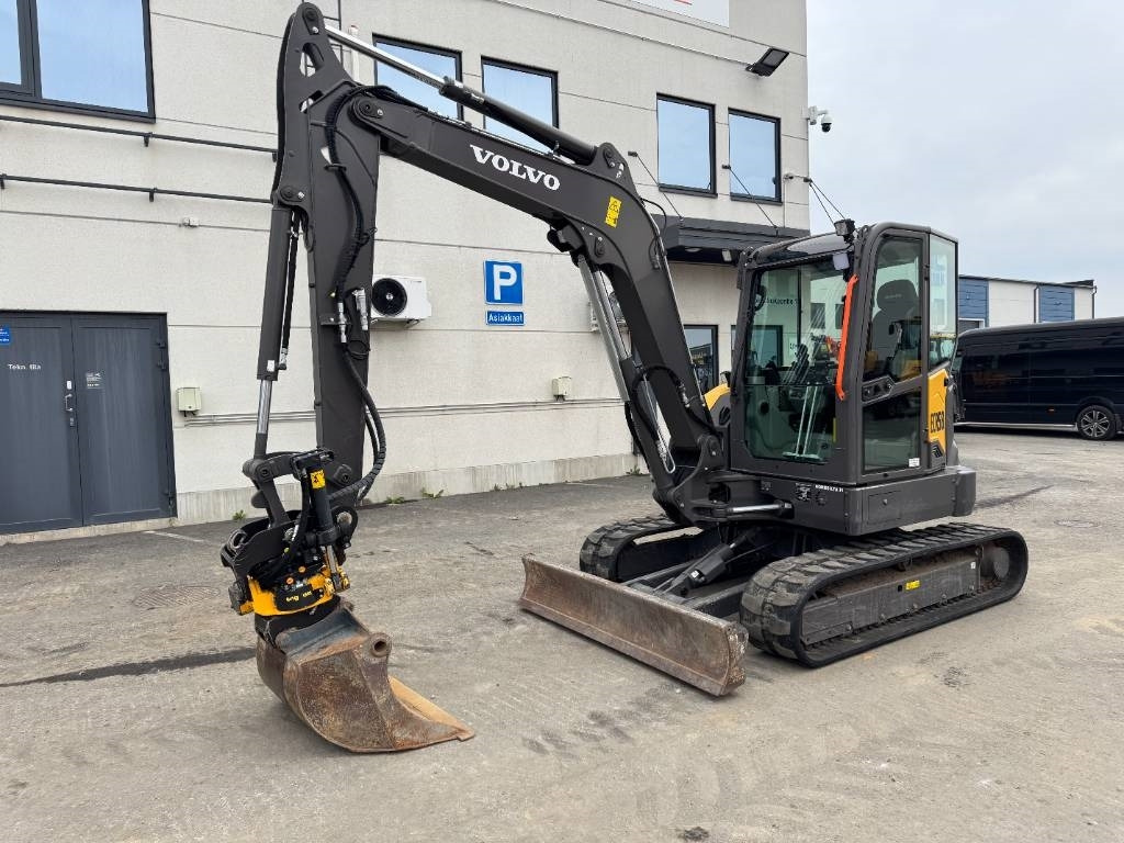 Volvo ECR58F PYÖRITTÄJÄLLÄ - Mini bager: slika Volvo ECR58F PYÖRITTÄJÄLLÄ - Mini bager Volvo ECR58F PYÖRITTÄJÄLLÄ - Mini bager: slika Volvo ECR58F PYÖRITTÄJÄLLÄ - Mini bager