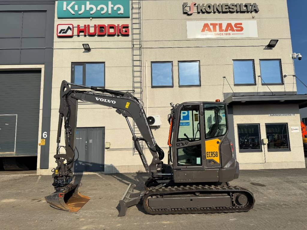 Volvo ECR58F PYÖRITTÄJÄLLÄ  - Mini bager: slika Volvo ECR58F PYÖRITTÄJÄLLÄ  - Mini bager Volvo ECR58F PYÖRITTÄJÄLLÄ  - Mini bager: slika Volvo ECR58F PYÖRITTÄJÄLLÄ  - Mini bager