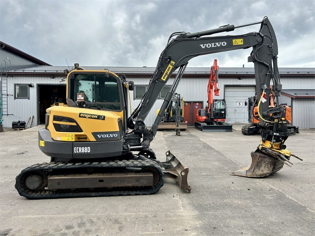 Volvo ECR88D + TYÖLAITTEET - Mini bager: slika Volvo ECR88D + TYÖLAITTEET - Mini bager Volvo ECR88D + TYÖLAITTEET - Mini bager: slika Volvo ECR88D + TYÖLAITTEET - Mini bager