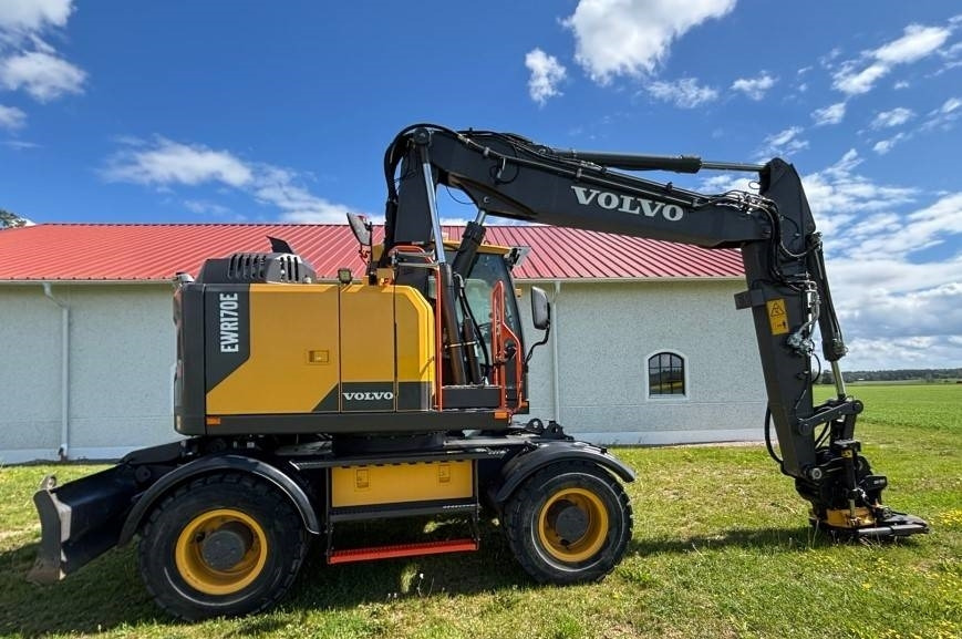 Volvo EWR 170 E - Bager na kotačima: slika Volvo EWR 170 E - Bager na kotačima Volvo EWR 170 E - Bager na kotačima: slika Volvo EWR 170 E - Bager na kotačima