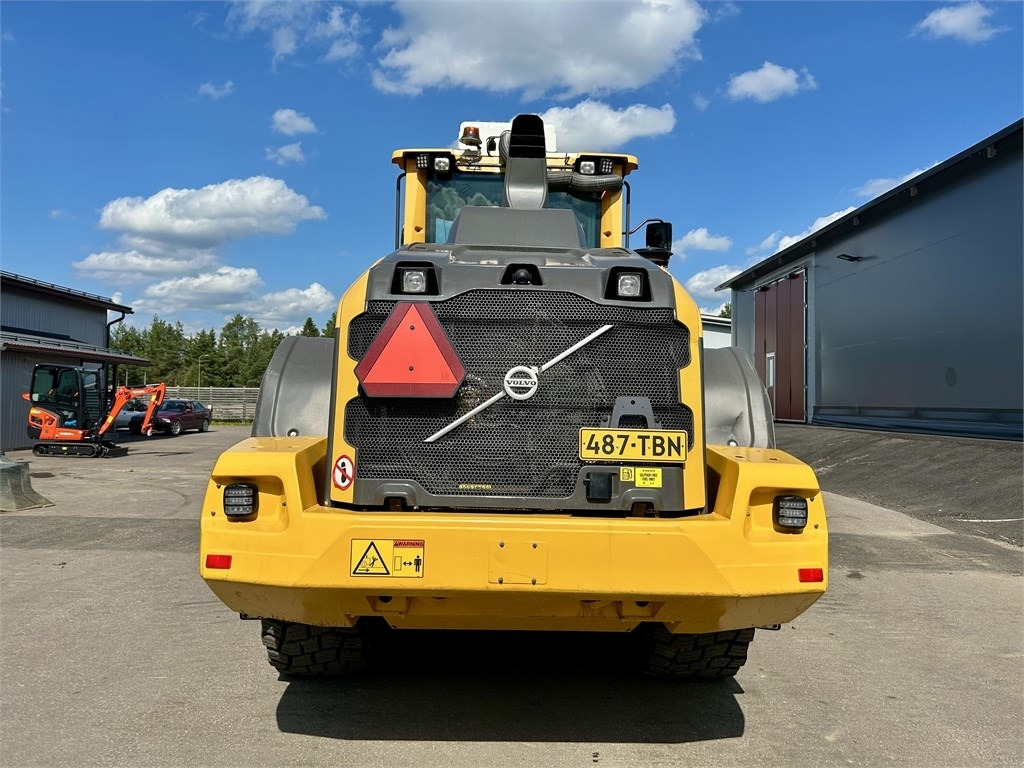 Volvo L110H VAAKA, KAUHA, PIIKIT - Utovarivač na kotačima: slika Volvo L110H VAAKA, KAUHA, PIIKIT - Utovarivač na kotačima Volvo L110H VAAKA, KAUHA, PIIKIT - Utovarivač na kotačima: slika Volvo L110H VAAKA, KAUHA, PIIKIT - Utovarivač na kotačima