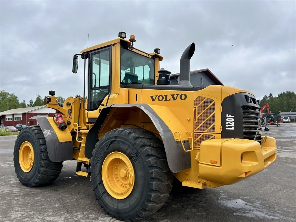 Volvo L120F VIPUOHJAUS - Utovarivač na kotačima: slika Volvo L120F VIPUOHJAUS - Utovarivač na kotačima Volvo L120F VIPUOHJAUS - Utovarivač na kotačima: slika Volvo L120F VIPUOHJAUS - Utovarivač na kotačima